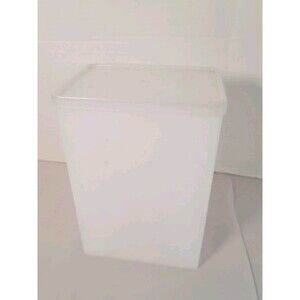 Vintage Tupperware Ice Cream Container Base 484-3 Lid 486-4